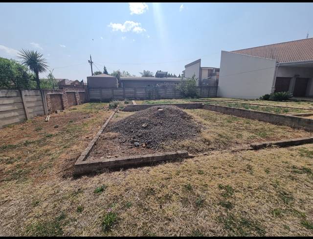 777M² VACANT LAND FOR SALE IN VANDERBIJLPARK SW 5